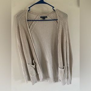 American Eagle Cream Cardigan